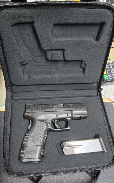 Springfield Armory XDM .40 S&W