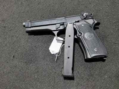 BERETTA 92FS 9MM LUGER (9x19 PARA)
