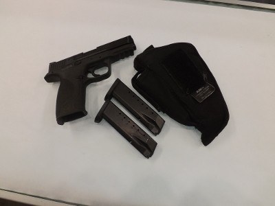 SMITH & WESSON M&P 40 9MM LUGER (9x19 PARA)