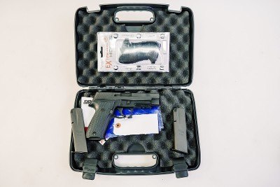 SIG SAUER P226
MK25 9MM LUGER (9x19 PARA)