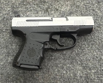 SMITH & WESSON SW990L .40 S&W