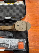 GLOCK G17 RTF2 VICKERS TACTICAL 9MM LUGER (9x19 PARA) - 2 of 3