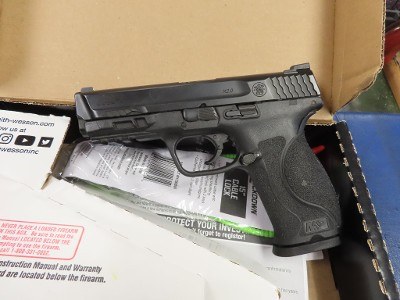 SMITH & WESSON M&P40 M2.0 .40 S&W