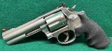 SMITH & WESSON 686-5 .357 MAG