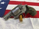 SMITH & WESSON 60 LS LADYSMITH .357 MAG - 2 of 2 SMITH & WESSON 60 LS LADYSMITH .357 MAG - 2 of 2