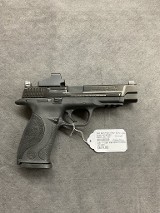 SMITH & WESSON M&P9 PRO SERIES C.O.R.E. 9MM LUGER (9x19 PARA) - 2 of 3 SMITH & WESSON M&P9 PRO SERIES C.O.R.E. 9MM LUGER (9x19 PARA) - 2 of 3