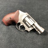 SMITH & WESSON MODEL 940
9MM LUGER (9x19 PARA) - 2 of 2