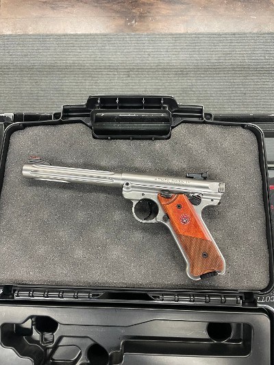RUGER MARK IV HUNTER .22 LR