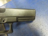 GLOCK 17 Gen 3 9MM LUGER (9x19 PARA) - 2 of 3