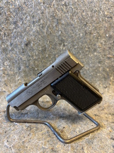 AMT BACK UP .380 ACP