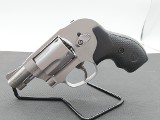 SMITH & WESSON 638-3 Airweight .38 SPL