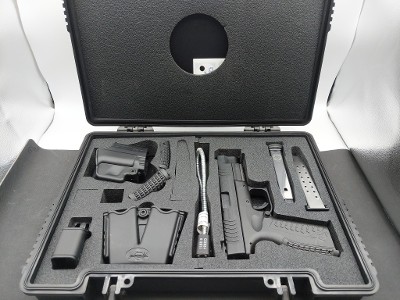 SPRINGFIELD ARMORY XD(M) 4.5" .40 S&W