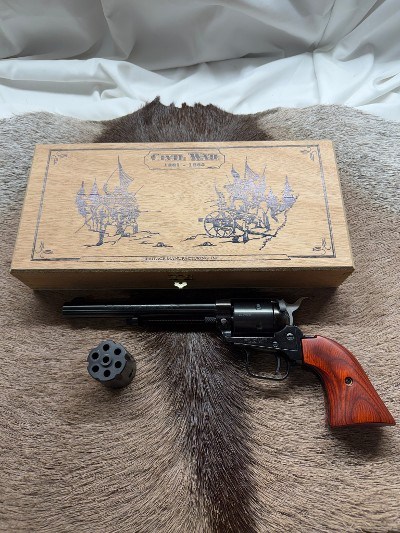 HERITAGE MFG. ROUGH RIDER .22 CAL