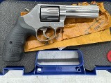 SMITH & WESSON 686 PLUS .357 MAG - 2 of 3