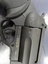 TAURUS JUDGE .45 LC/.410 GA - 3 of 3