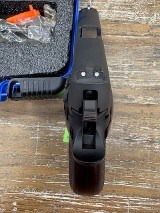 SIG SAUER P229 ELITE .40 S&W - 2 of 3