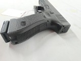GLOCK G22 Gen 3 w/10rd Magazine, Austria .40 S&W - 3 of 3