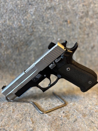 SIG SAUER P220 ELITE .45 ACP
