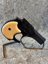 HI-STANDARD DERRINGER .22 WMR - 2 of 3