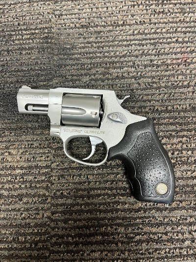 TAURUS 85 Ultra-Lite .38 SPL