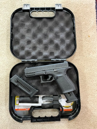 GLOCK G44 .22 LR