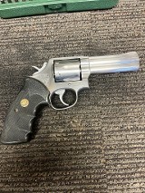 SMITH & WESSON 681-1 .357 MAG - 2 of 3