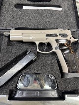 CZ CZ 75B OMEGA 9MM LUGER (9x19 PARA) - 1 of 3