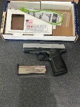 SMITH & WESSON SD40 VE .40 S&W - 2 of 3