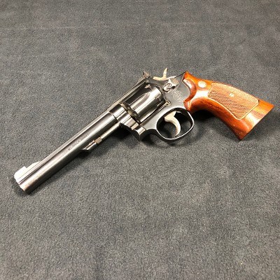 SMITH & WESSON 17-5 .22 LR