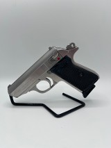 WALTHER ppk/s .380 ACP - 2 of 3