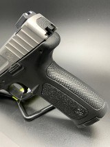 SMITH & WESSON SD40 VE .40 S&W - 3 of 3