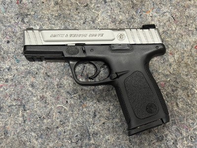 SMITH & WESSON SD9 VE 9MM LUGER (9x19 PARA)