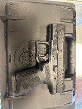 BERETTA APX A1 COMPACT 9MM LUGER (9X19 PARA)