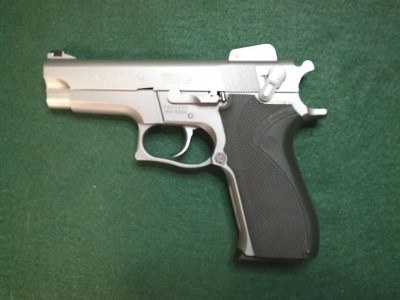 SMITH & WESSON Model 5906 9MM LUGER (9x19 PARA)