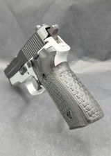 SIG SAUER P228
9MM LUGER (9x19 PARA) - 2 of 3