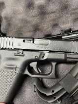 GLOCK G22 GEN 5 .40 S&W - 3 of 3