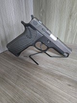 SMITH & WESSON 915 9MM LUGER (9x19 PARA) - 1 of 3