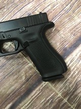 GLOCK 17 GEN 5 9MM LUGER (9x19 PARA) - 2 of 3