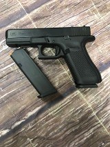 GLOCK 17 GEN 5 9MM LUGER (9x19 PARA)