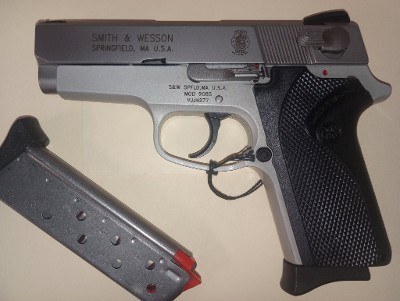 SMITH & WESSON 908S 9MM LUGER (9x19 PARA)