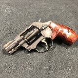 SMITH & WESSON 351 PD .22 LR/.22 WMR - 2 of 2