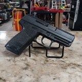HECKLER & KOCH USP COMPACT .40 S&W - 2 of 3