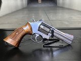 SMITH & WESSON 686-4 .357 MAG - 2 of 3
