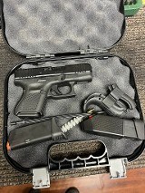 GLOCK 27 Gen 5 Austria.40 S&W - 1 of 3
