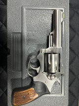 RUGER SP101 .22 LR - 1 of 2