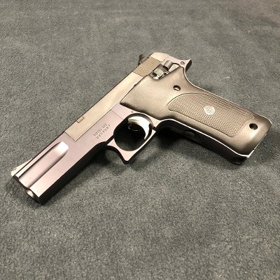 SMITH & WESSON 422 .22 LR