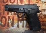 SIG SAUER P226 .40 S&W