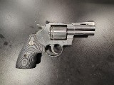 COLT PYTHON .357 MAG - 1 of 2
