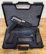 SIG SAUER SP2022 9MM LUGER (9X19 PARA) - 2 of 3