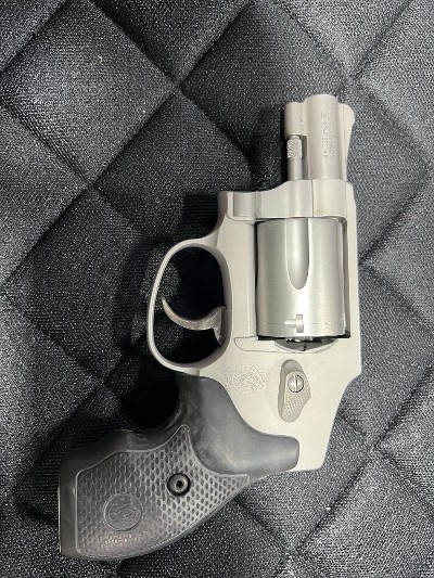 SMITH & WESSON MODEL 642 AIRWEIGHT .38 SPL